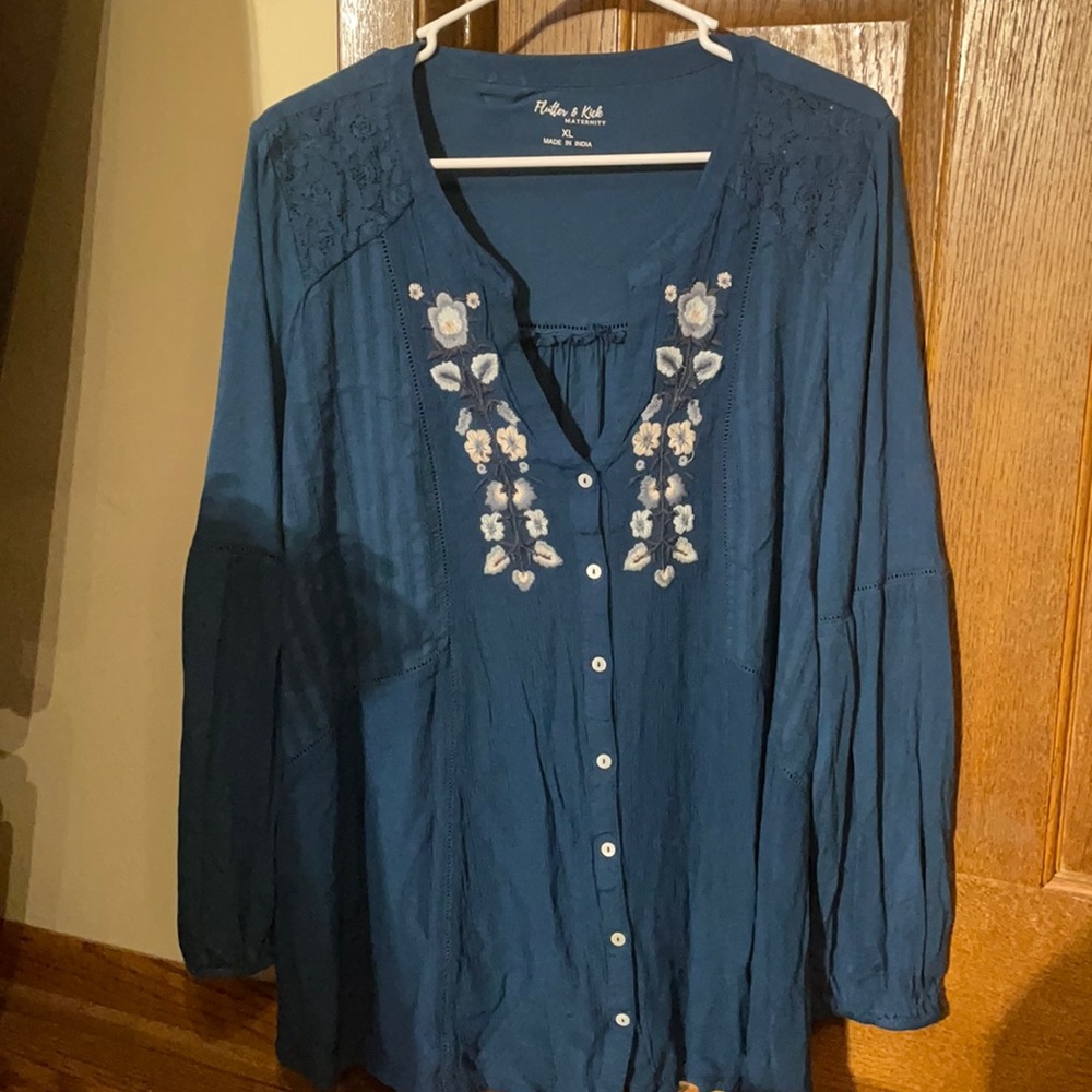 Flutter & kick maternity top